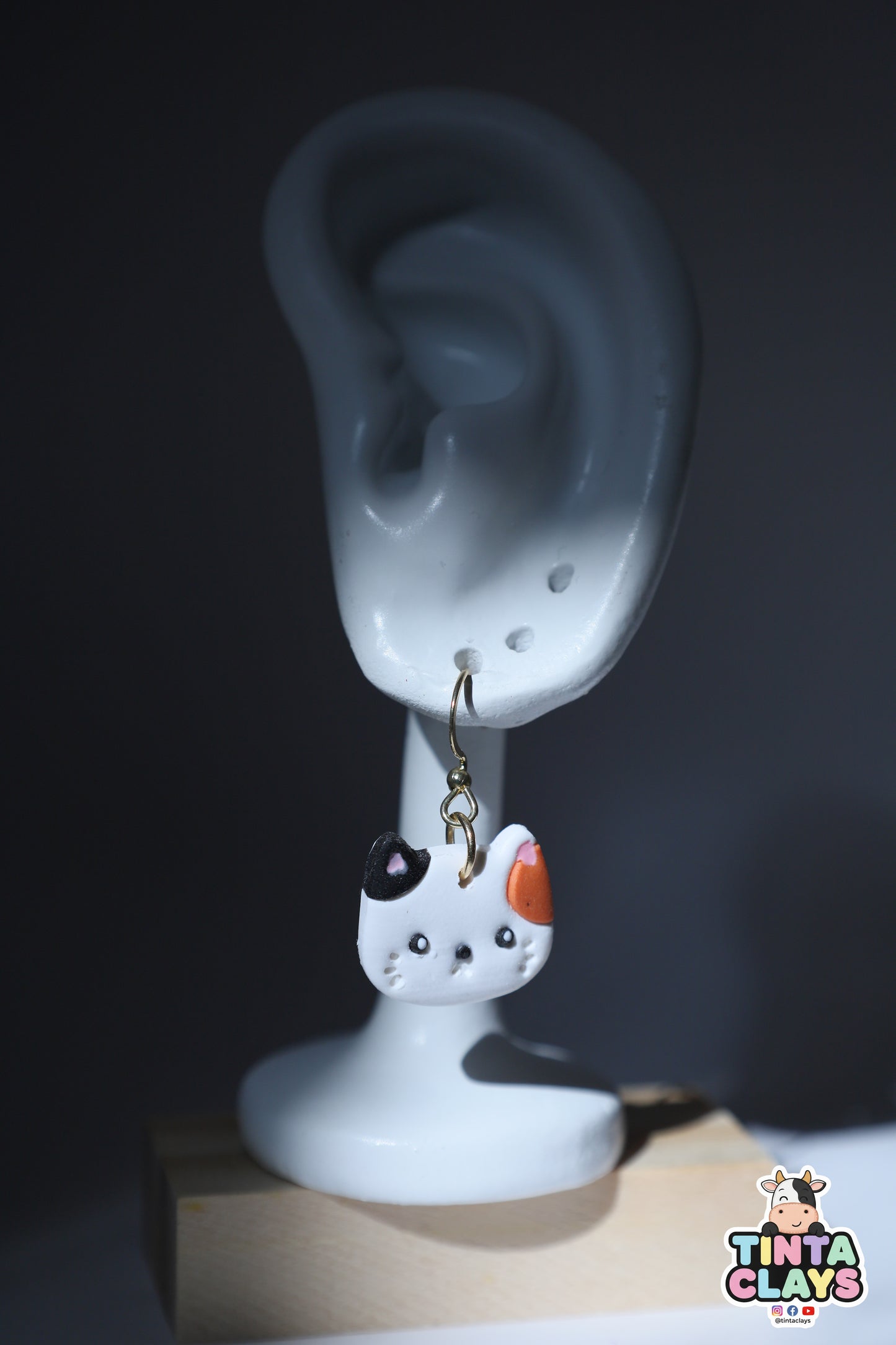 Kitty Cat Dangle | Animal Collection | Polymer Clay Earring