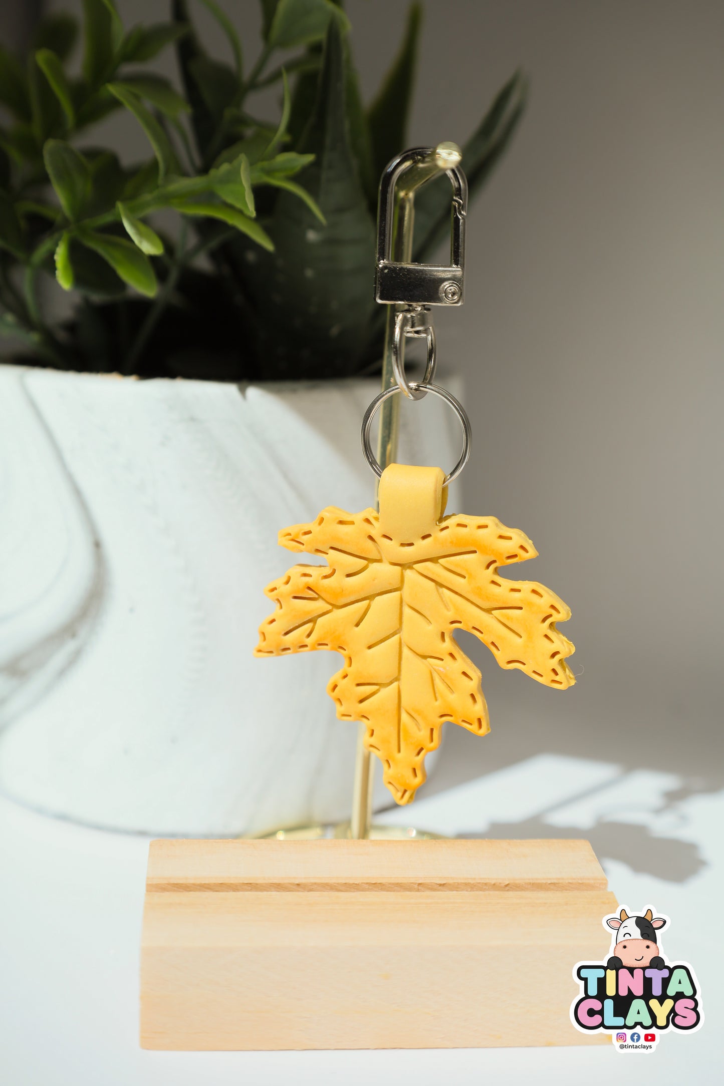 Cute Maple Leaf Polymer Clay Keychain | Handmade Autumn Bag Charm | Tinta Clays