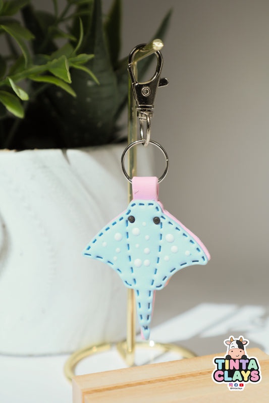 Gentle Giant Manta Ray Polymer Clay Keychain | Handmade Ocean Animal Bag Charm | Tinta Clays