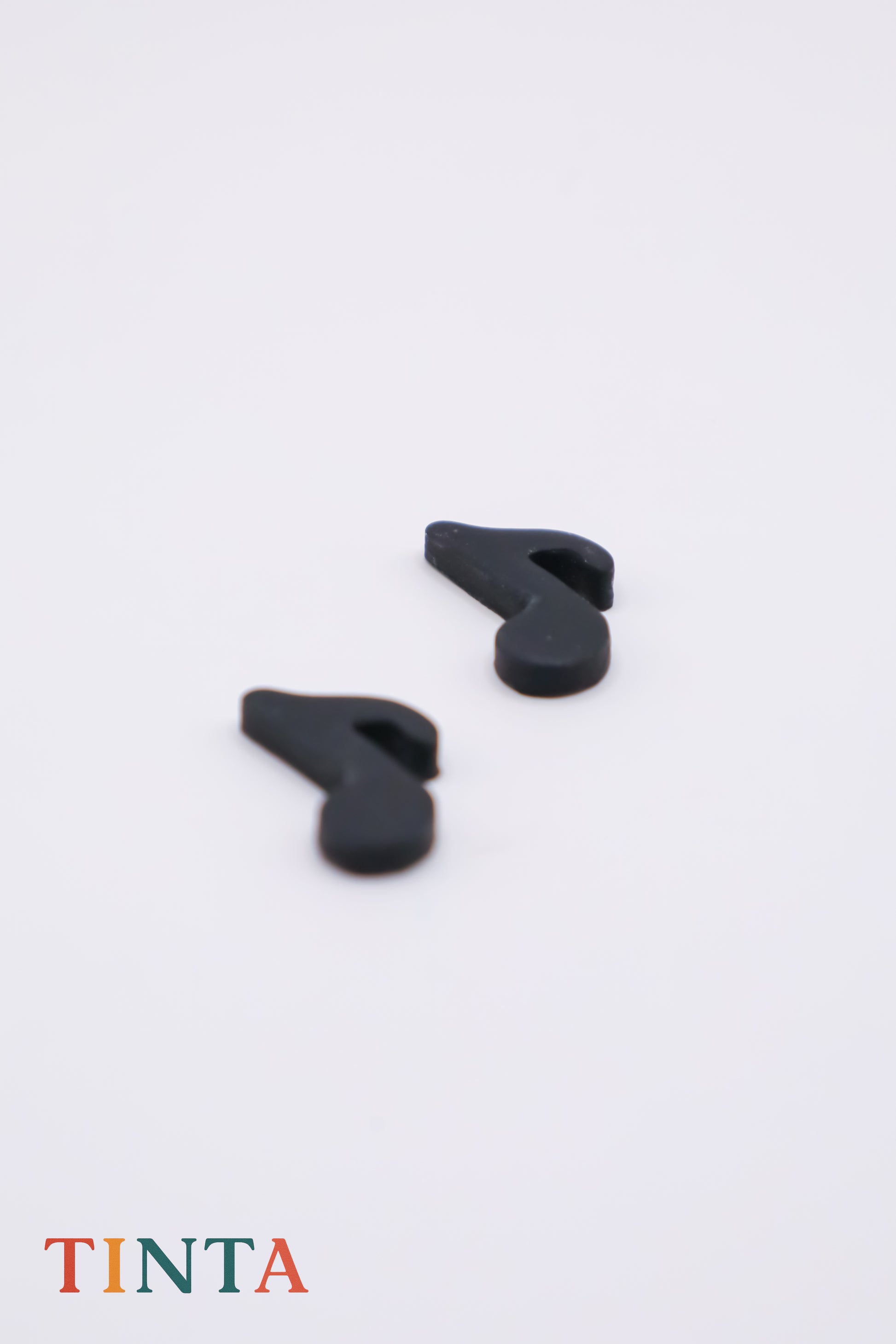 Black letter 'A' on a white background with 'TINTA' branding.